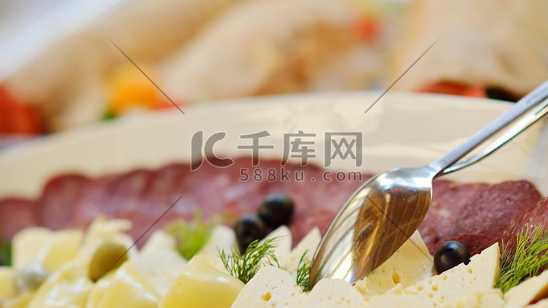食品OEM代加工合同规范：关键要素与注意事项